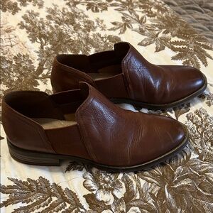 Clarks Cognac Women's Brown Leather Slip-On Loafers